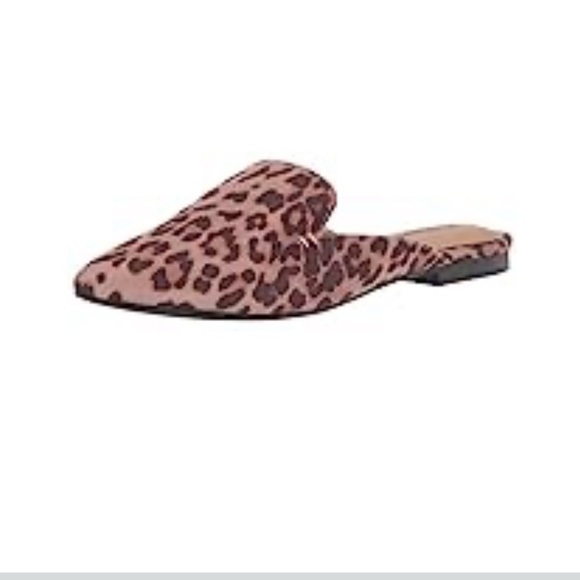 NEW Amazon Essentials Women's Pointy Toe Mule With Mini Heel, Leopard, 10 B US - Picture 1 of 3